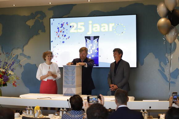 Koning opent vernieuwd ondernemershuis VNO-NCW en MKB-Nederland